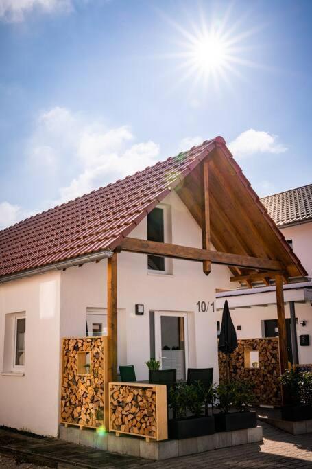 Neu Renoviertes Ferienhaus/Wohnunng Kleine Auszeit Sonnenbuhl Ngoại thất bức ảnh